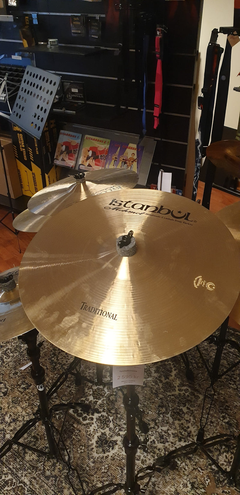 Istanbul 17" Traditionel Crash Medium