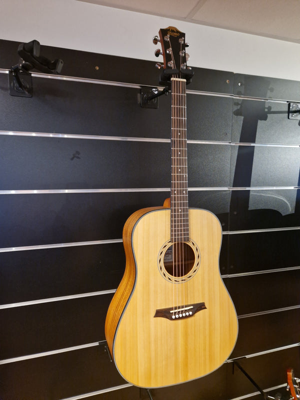 Bromo Blanc Dreadnought